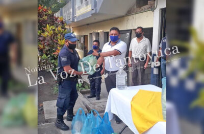 Policías de Ixcatepec reciben apoyos alimenticios por pandemia | LVDT