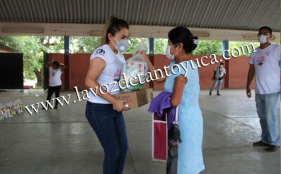 Benefician con despensas a familias chicontepecanas ante la pandemia del COVID-19 | LVDT