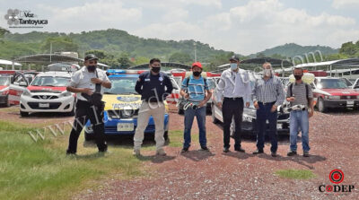 Sanitizan vehículos del Transporte Público en Tantoyuca | LVDT