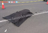 Muere motociclista tras ser embestido por camioneta | LVDT