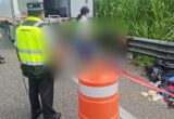 Muere asfixiado migrante al viajar en tráiler