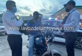 Taxista provoca percance y huye