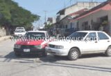 Choque en transitado crucero deja solo daños materiales