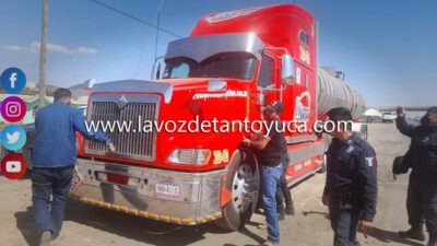 Muere trailero en su camarote