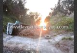 Vuelca camión cañero en Pánuco