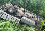 Vuelca camioneta en Tepatlán
