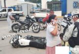 Motociclista resulta lesionado tras ser impactado por una camioneta
