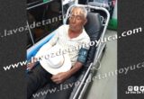 Salió a buscar sustento y lo mordió un perro