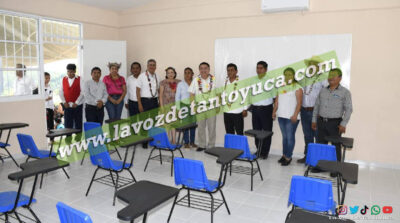 Inaugura Jesús Guzmán construcción de aula totalmente equipada