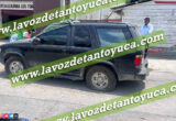Aseguran vehículo abandonado en la Zona del Mercado