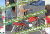 Motociclista arrolla a mujer tras en la Zona Centro