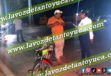 Motociclista resulta ileso tras caída