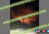 Arde relleno sanitario en Platón