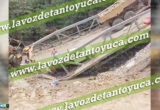 Colapsa puente vehicular; un herido
