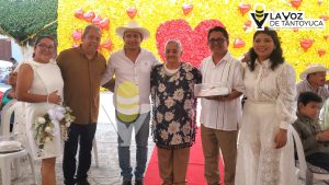 14 parejas unen sus vidas en romántico evento, en Chontla
