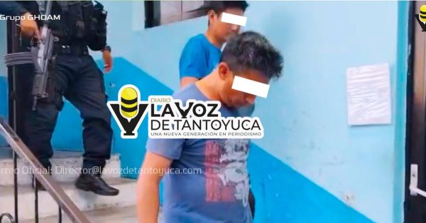 ¡Se atizaban macizo!; detienen a dos por drogarse en la vía pública