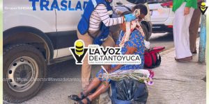 Auxilian a mujer tras caída