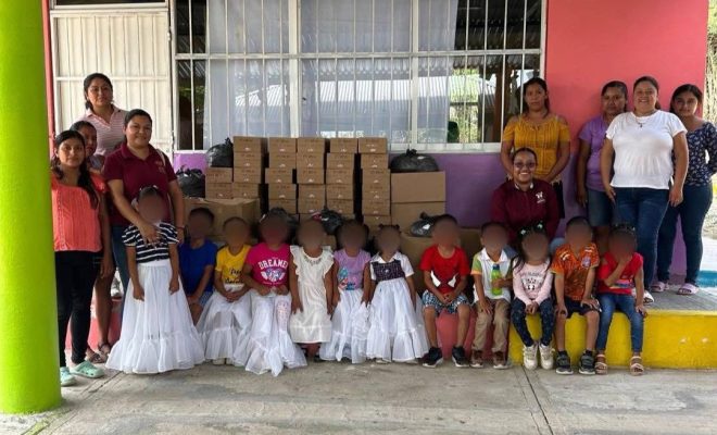 Clic en la imagen para ampliarla. DIF Municipal entrega apoyos alimentarios en Guayabal Grande, Porvenir Chopopo e Izotal Cardonal