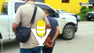 Detienen a hombre por el presunto delito de violencia familiar