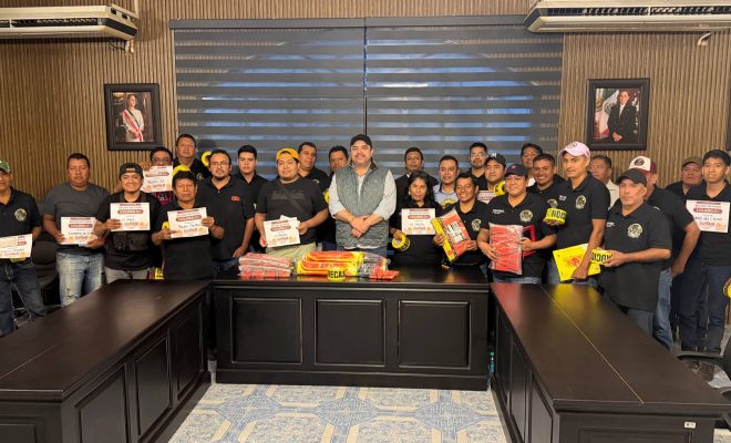 Gobierno Municipal de Tantoyuca entrega apoyo a cuadrillas para el Xantolo 2026