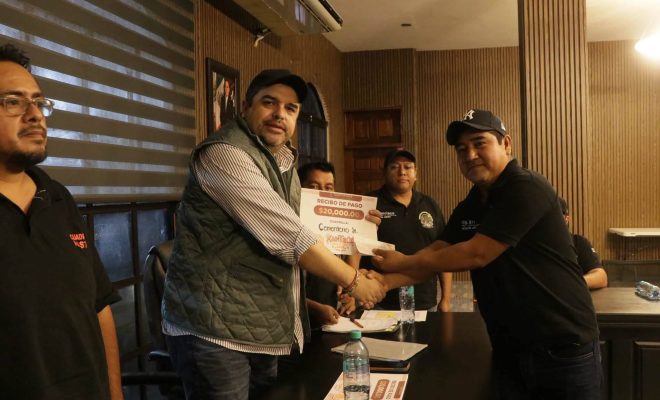 Gobierno Municipal de Tantoyuca entrega apoyo a cuadrillas para el Xantolo 2026