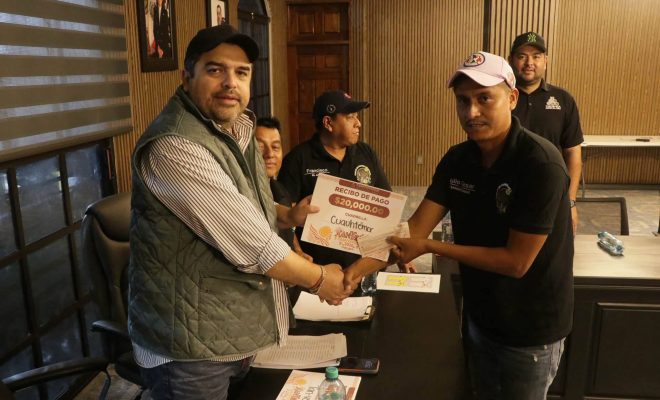 Gobierno Municipal de Tantoyuca entrega apoyo a cuadrillas para el Xantolo 2026