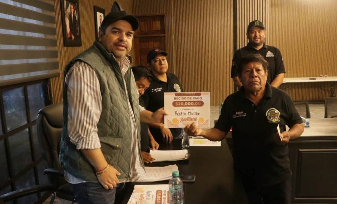 Gobierno Municipal de Tantoyuca entrega apoyo a cuadrillas para el Xantolo 2026