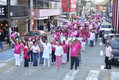 DIF Tantoyuca participa en marcha conmemorativa contra el cáncer de mama
