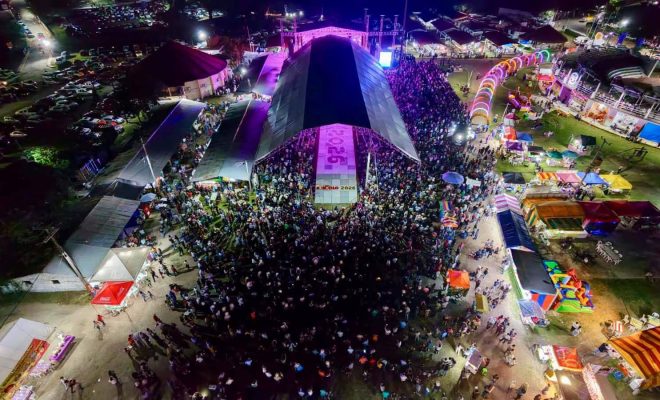 Los Dos Carnales protagonizan una noche multitudinaria en Xantolo 2026 en Tantoyuca Clic en la imagen para ampliarla.