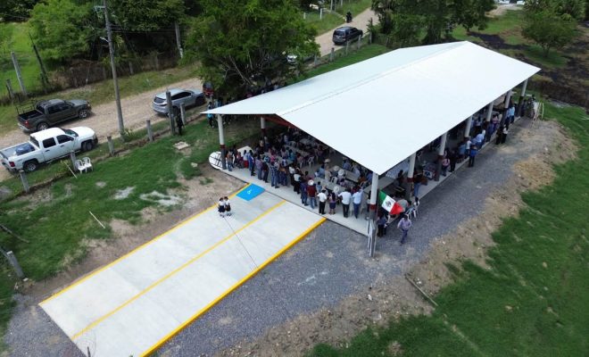Ampliar la imagen al hacer clic. Entrega alcalde Roberto San Román Salón de Usos Múltiples en Tepatlán Grande; obra beneficiará a 550 habitantes