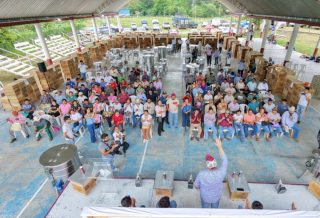 Tantoyuca fortalece la producción de miel con apoyos para apicultores y meliponicultores