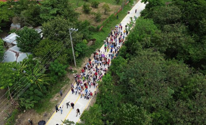 Clic en la imagen para ampliarla. La transformación llegó a Santa Clara; entrega Roberto San Román Solana nueva obra carretera en Buena Vista
