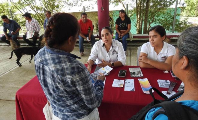Clic en la imagen para ampliarla. Gobierno Municipal de Tantoyuca acerca servicios de distintas áreas a la comunidad de Trapiche, Chote