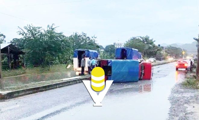 Varios lesionados deja volcadura de trasporte público