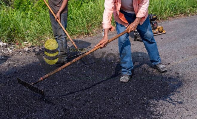 Ampliar la imagen al hacer clic Gobierno Municipal de Chontla refuerza mantenimiento vial en beneficio de la población