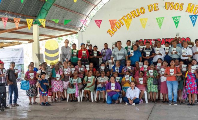 Ampliar la imagen al hacer clic Gobierno Municipal de Chontla y productores suman esfuerzos para mejorar la producción agrícola