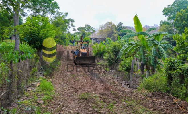 Ampliar imagen al hacer click Gobierno de Citlaltépetl rehabilita acceso provisional en Las Sabinas