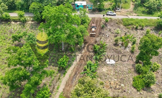 Ampliar imagen al hacer click Gobierno de Citlaltépetl rehabilita acceso provisional en Las Sabinas