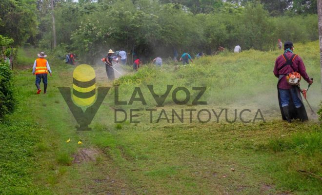 Ampliar imagen al hacer click Impulsa Gobierno Municipal de Chontla trabajos de limpieza y mantenimiento en El Cajete