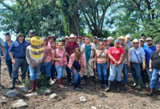 Ayuntamiento de Chontla promueve capacitación especializada para el sector ganadero