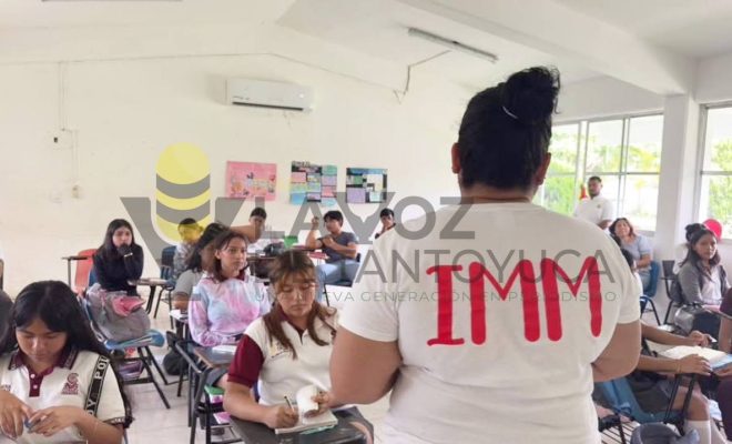 Ayuntamiento de Chontla fortalece la cultura de respeto y prevención entre la juventud estudiantil