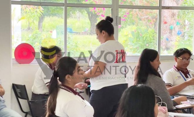 Ayuntamiento de Chontla fortalece la cultura de respeto y prevención entre la juventud estudiantil