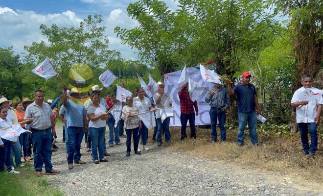 Gobierno de Chontla fortalece la infraestructura carretera con obra en El Coyol
