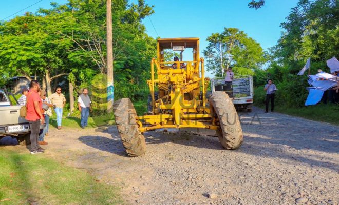 Inicia Gobierno de Citlaltépetl pavimentación de calle en La Loma de las Vigas