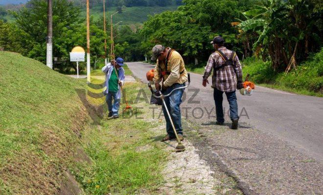 Gobierno de Chontla fortalece el cuidado de calles y áreas públicas mediante jornadas de mantenimiento