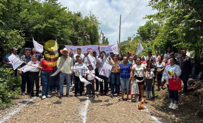 Ayuntamiento de Chontla inicia tres obras de infraestructura vial en comunidades del municipio