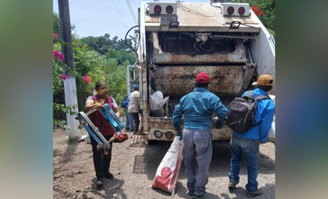 Ayuntamiento de Citlaltépetl y Jurisdicción Sanitaria fortalece acciones de salud con la eliminación de criaderos