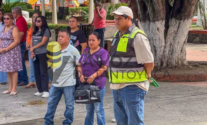 Gobierno de Chontla promueve la cultura de la prevención con simulacro