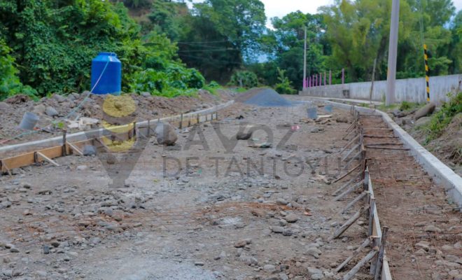 Ampliar imagen al hacer click Gobierno de Citlaltépetl fortalece la movilidad con pavimentación del camino rural en La Ceiba