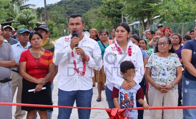 Ampliar imagen al hacer click Ayuntamiento de Chontla inaugura pavimentación de la Calle 3 de Mayo en Cruz Manantial